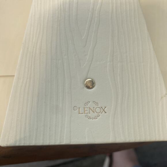 Lenox Portrait Gallery Frame 8” X 10” Lenox Wedding Memories 50th Anniversary - Picture 6 of 7